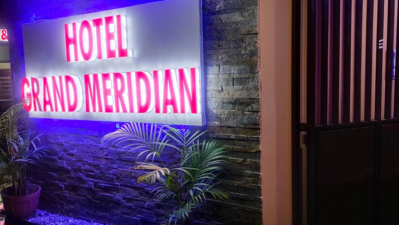 Hotel Grand Meridian Bangalore Exterior foto